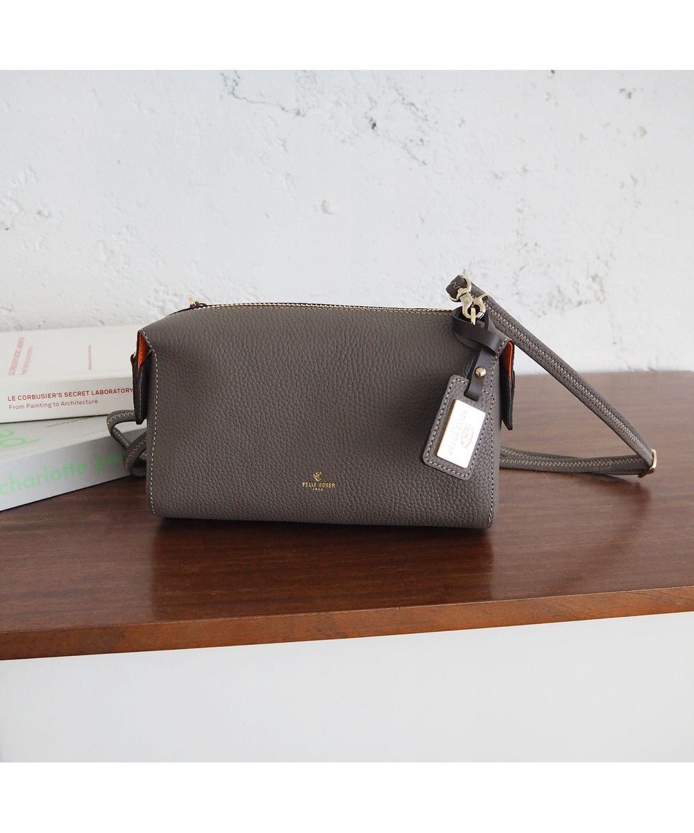 PELLE BORSA シンプルショルダーポシェット Reinette レネット 4717 