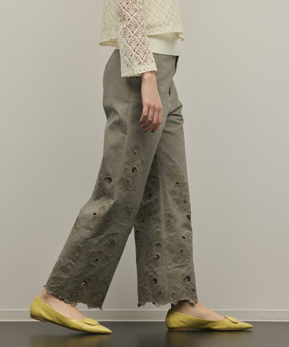 GRACE CONTINENTAL カットワークフレアパンツ 