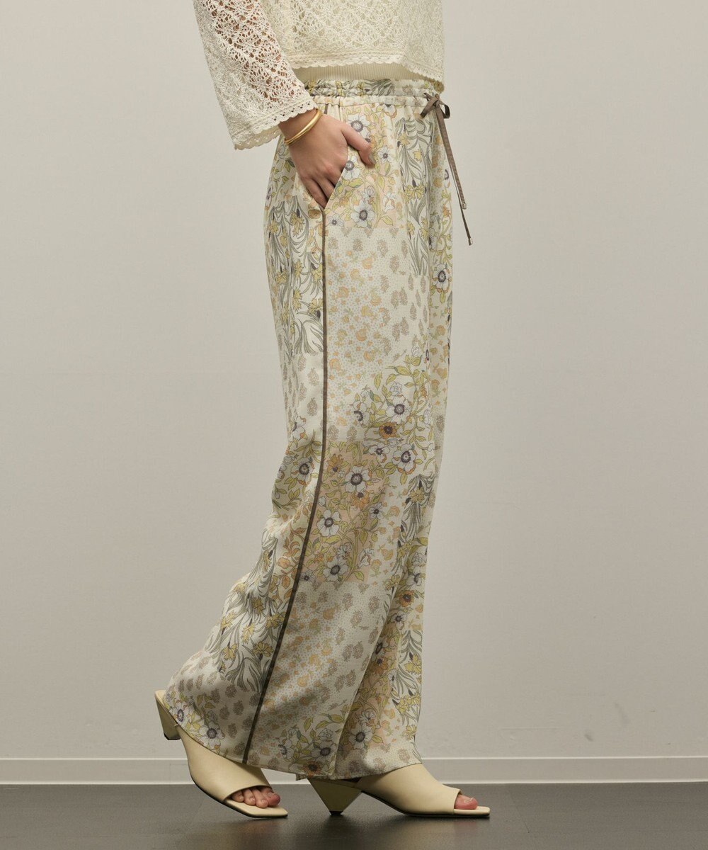 GRACE CONTINENTAL プリントイージーパンツ 