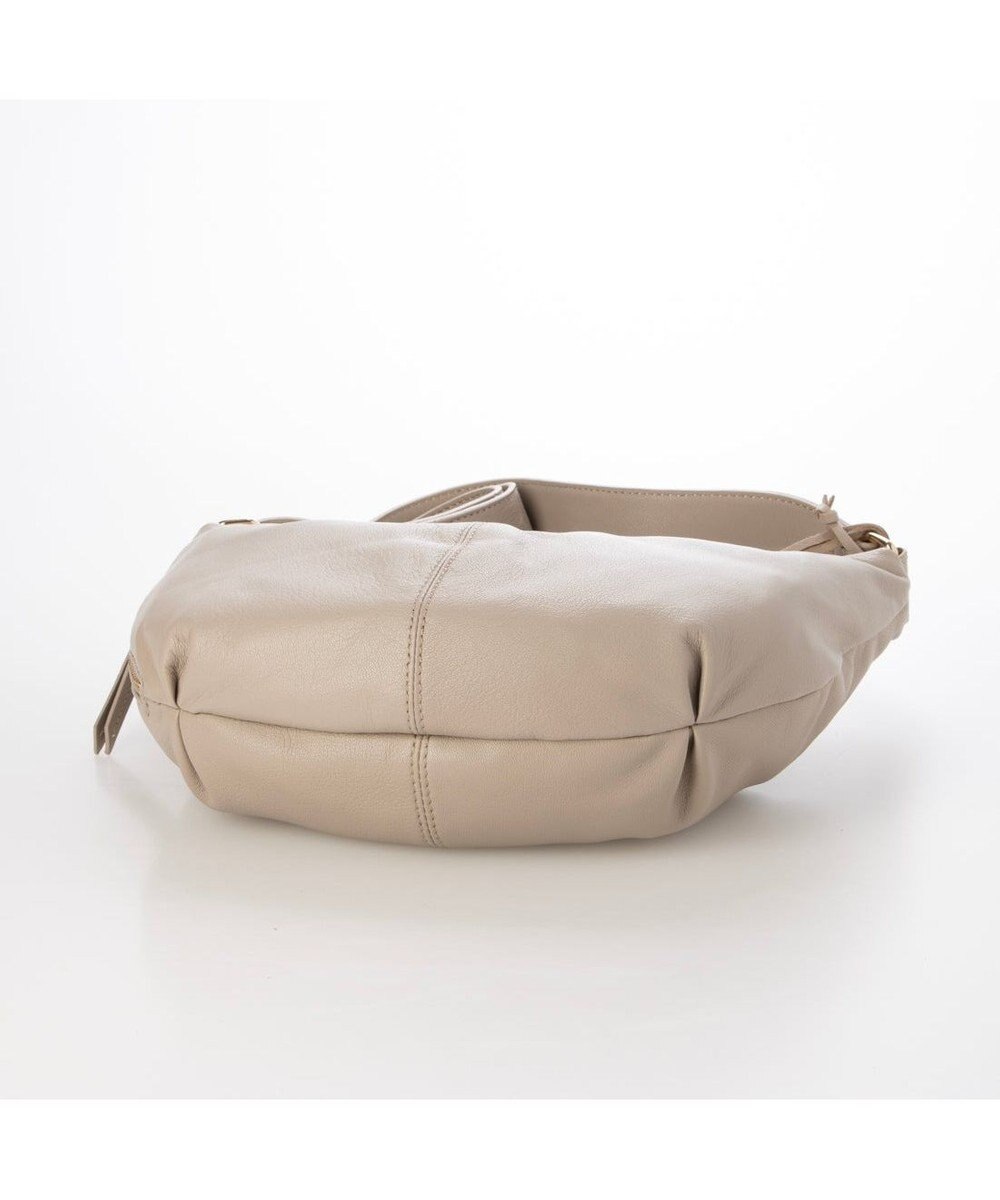 UNBILLION アトランタ ATLANTA / やぎ革軽量ハーフムーンショルダー 