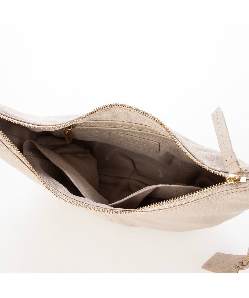 UNBILLION アトランタ ATLANTA / やぎ革軽量ハーフムーンショルダー 