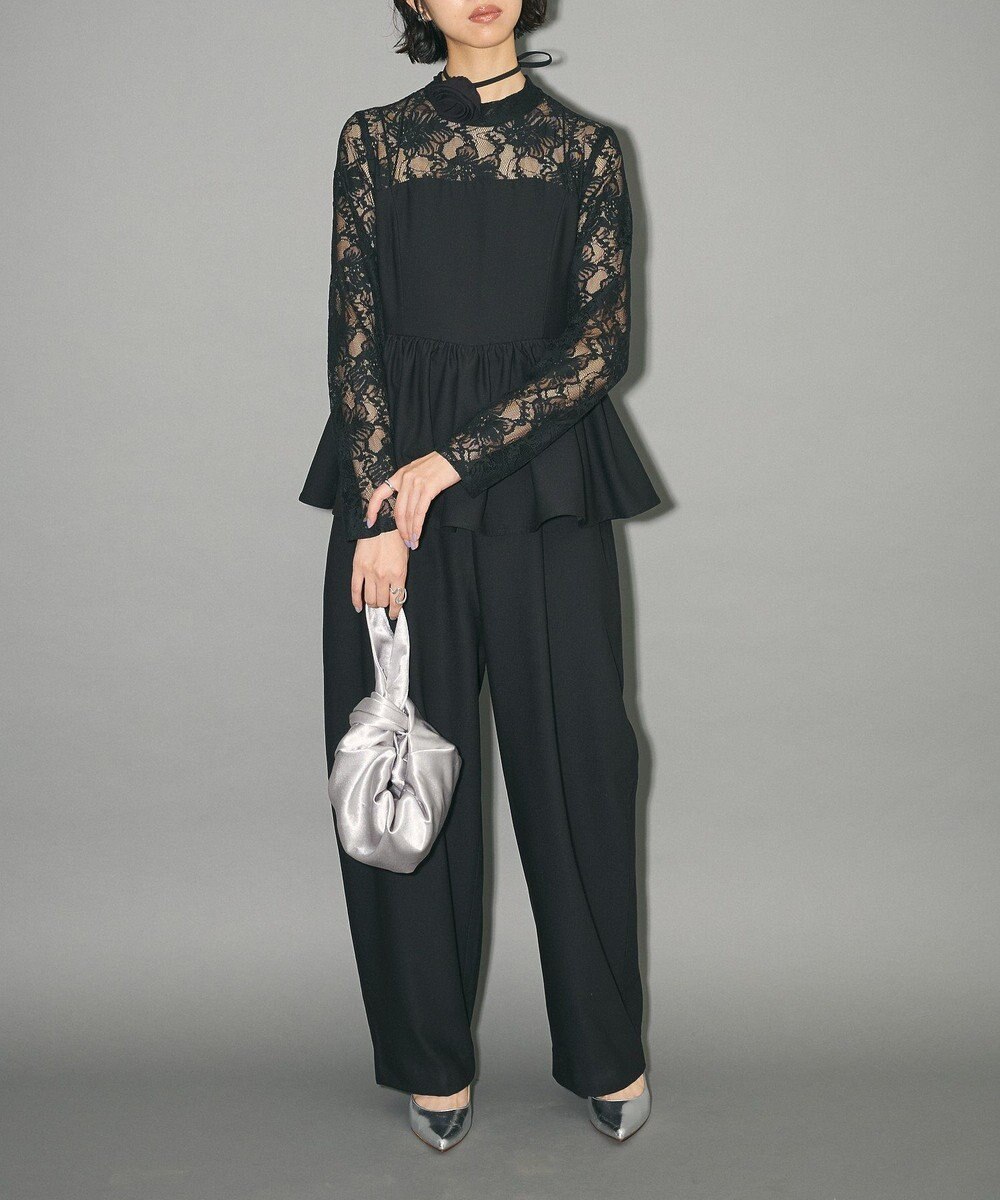 Green Parks コサージュ付レースペプラムロンパース 