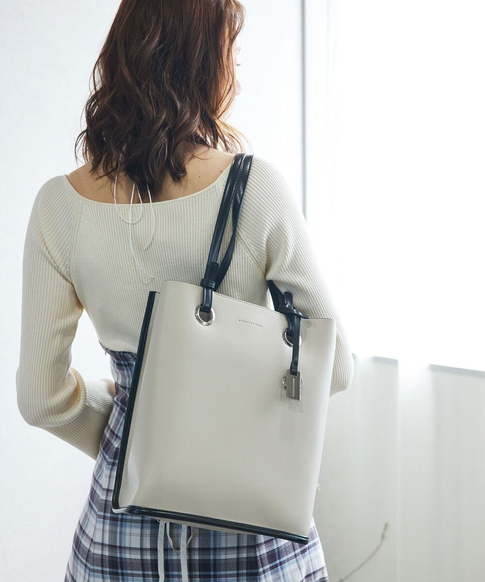style code 【MERCURYDUO/マーキュリーデュオ】メタルアイレット　縦長トートバッグ 推し活ラージバッグ 縦長ショルダーバッグ 