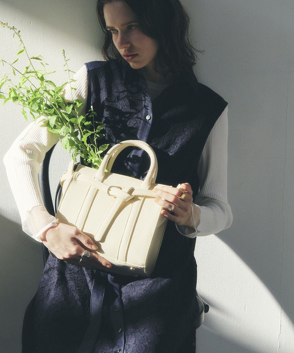 YECCA VECCA 2wayベルトデザインハンドバッグ 