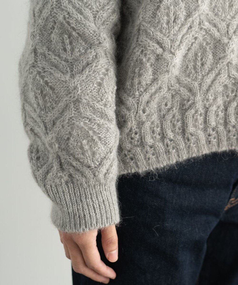 muuc 〈うっとり柔らか上質な極細繊維〉〈キッドモヘア×ウール×アルパカ×シルク〉リーフ模様編み セーター 