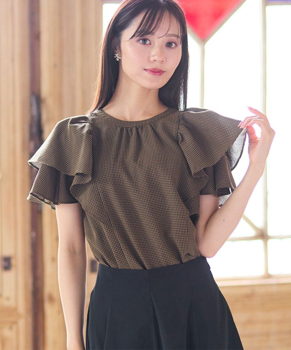 Feroux 【洗える】袖フリルブラウス 