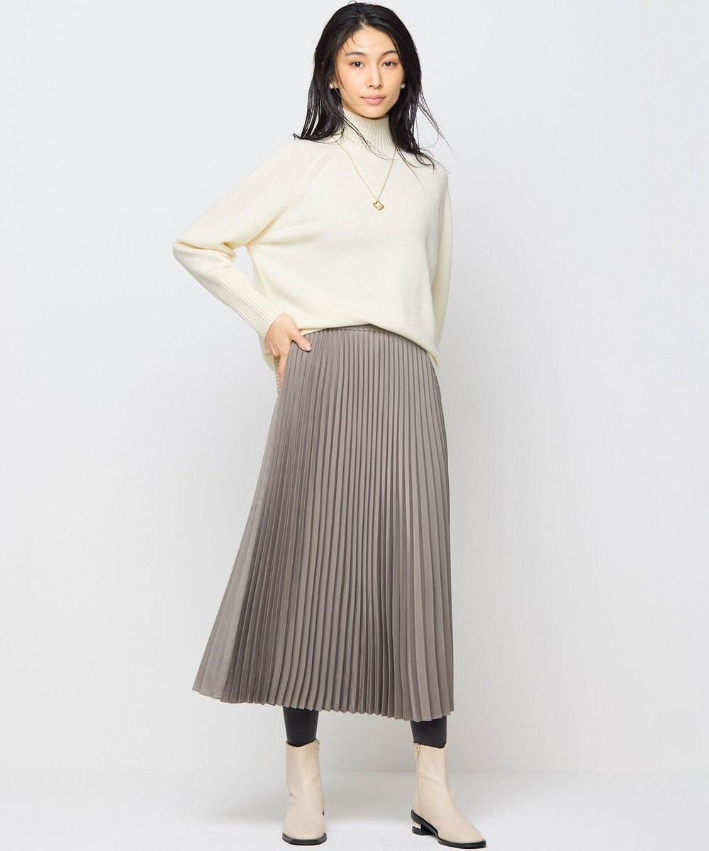 組曲 レザーライクサテン プリーツスカート 