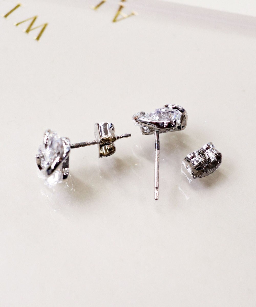 Tiaclasse 【安田美沙子さん着用・金属アレルギー対応】スウィングストーンピアス/イヤリング 