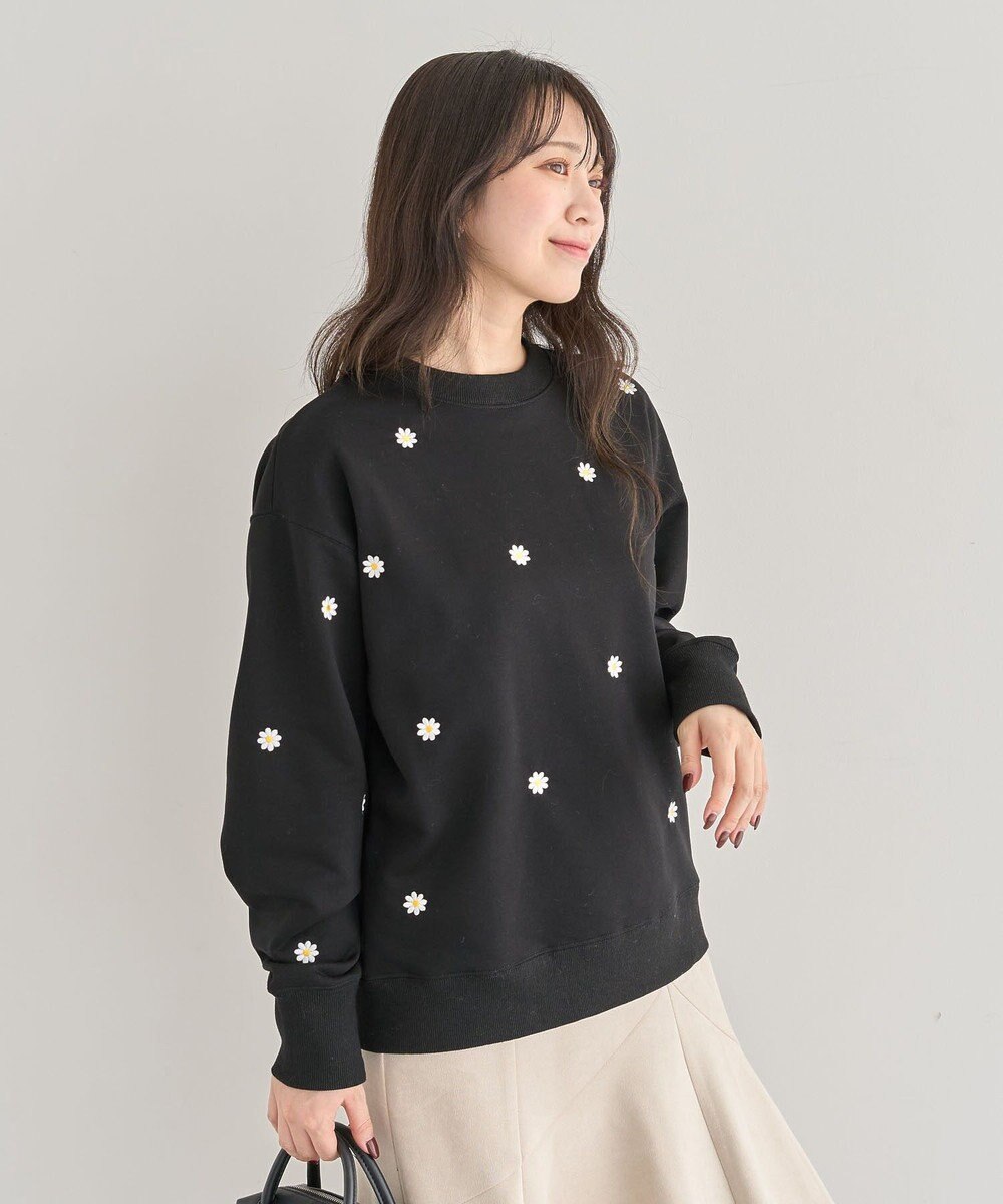 Green Parks ・ｓｗｉｎｇ　ｂｙ　デイジー刺繍スウェット 