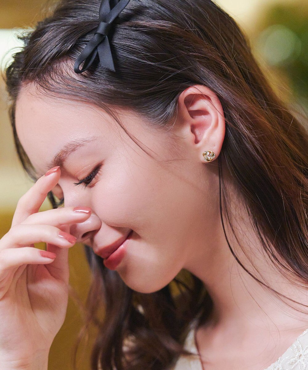 Tiaclasse 【安田美沙子さん着用・金属アレルギー対応】スウィングストーンピアス/イヤリング 