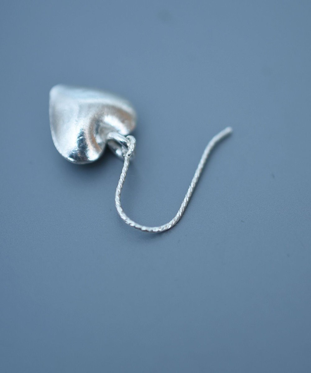 monshiro カレンシルバーハートピアスM 