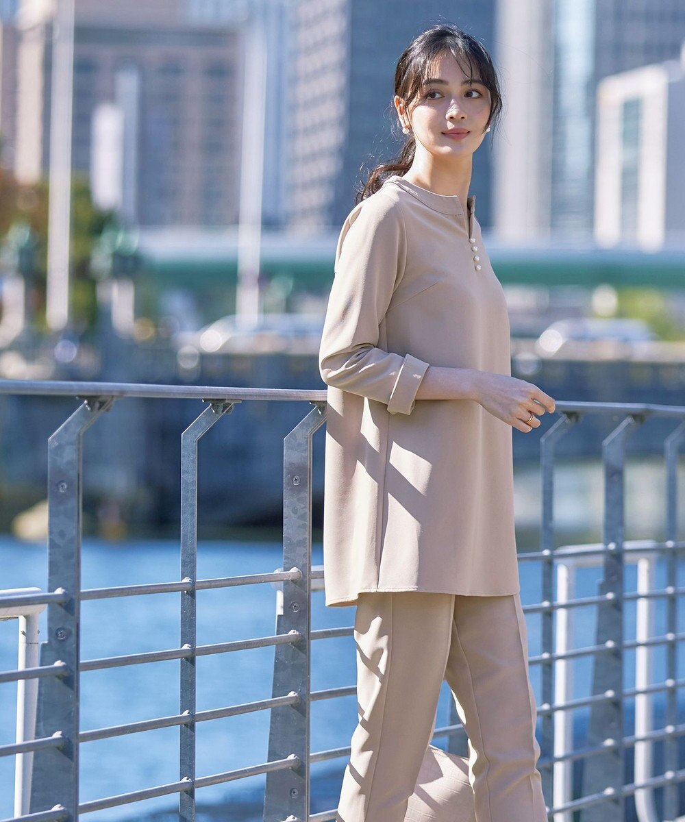 Tiaclasse 【ダブルストレッチ・洗える】スキッパーパールチュニックブラウス 