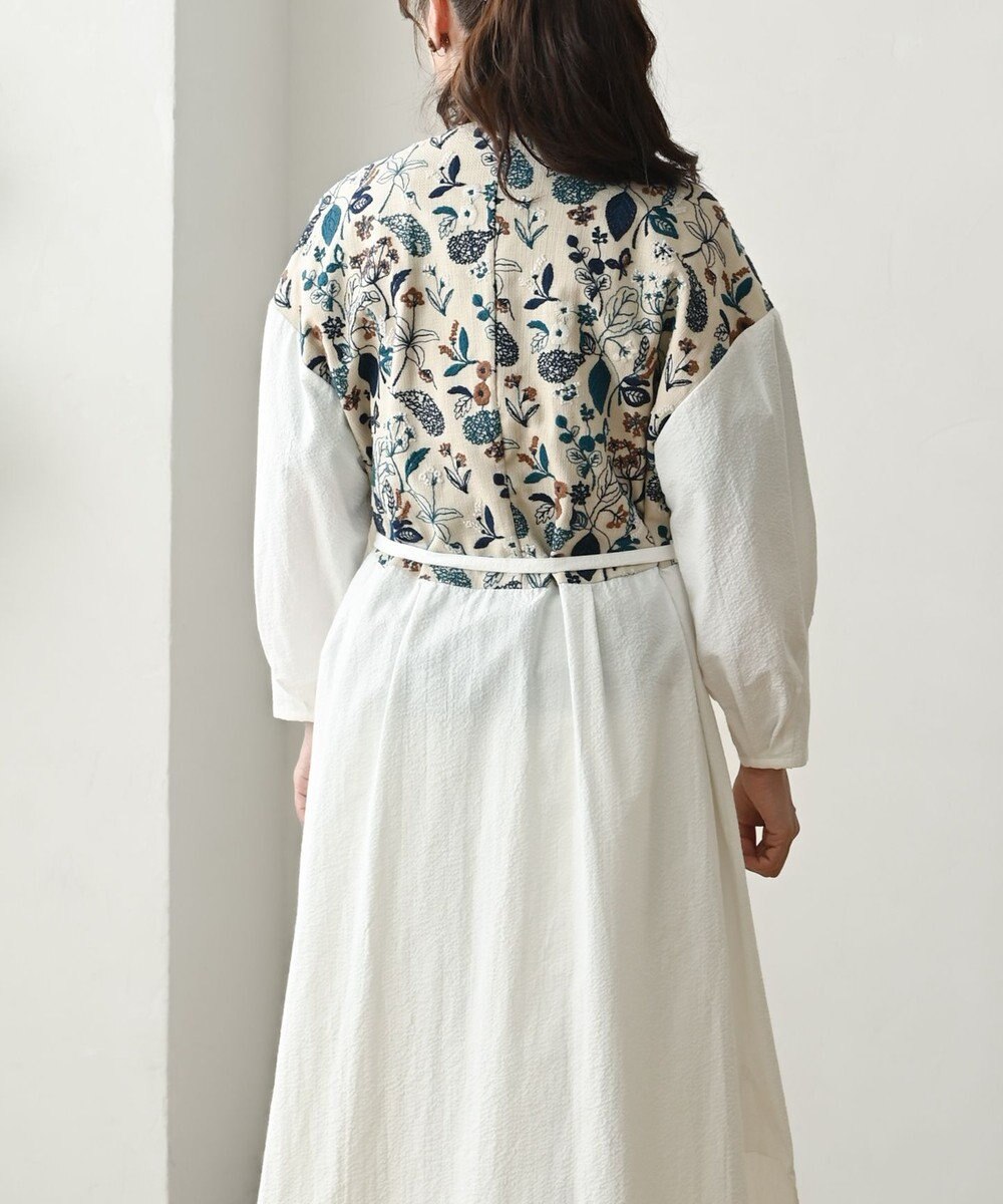 muuc 〈2WAY〉〈遠州織物の工場で織られた上質なコットン・シアサッカー生地〉〈通年着られる〉筆記帳刺繍ノーカラー 羽織り＆ワンピースドレス 