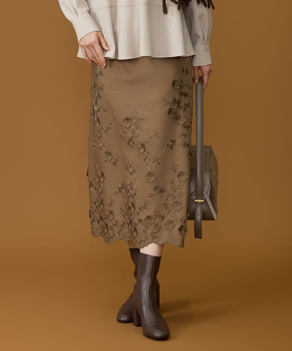 自由区 S 【SHIHOさん着用】エンブロイダリー スカート 