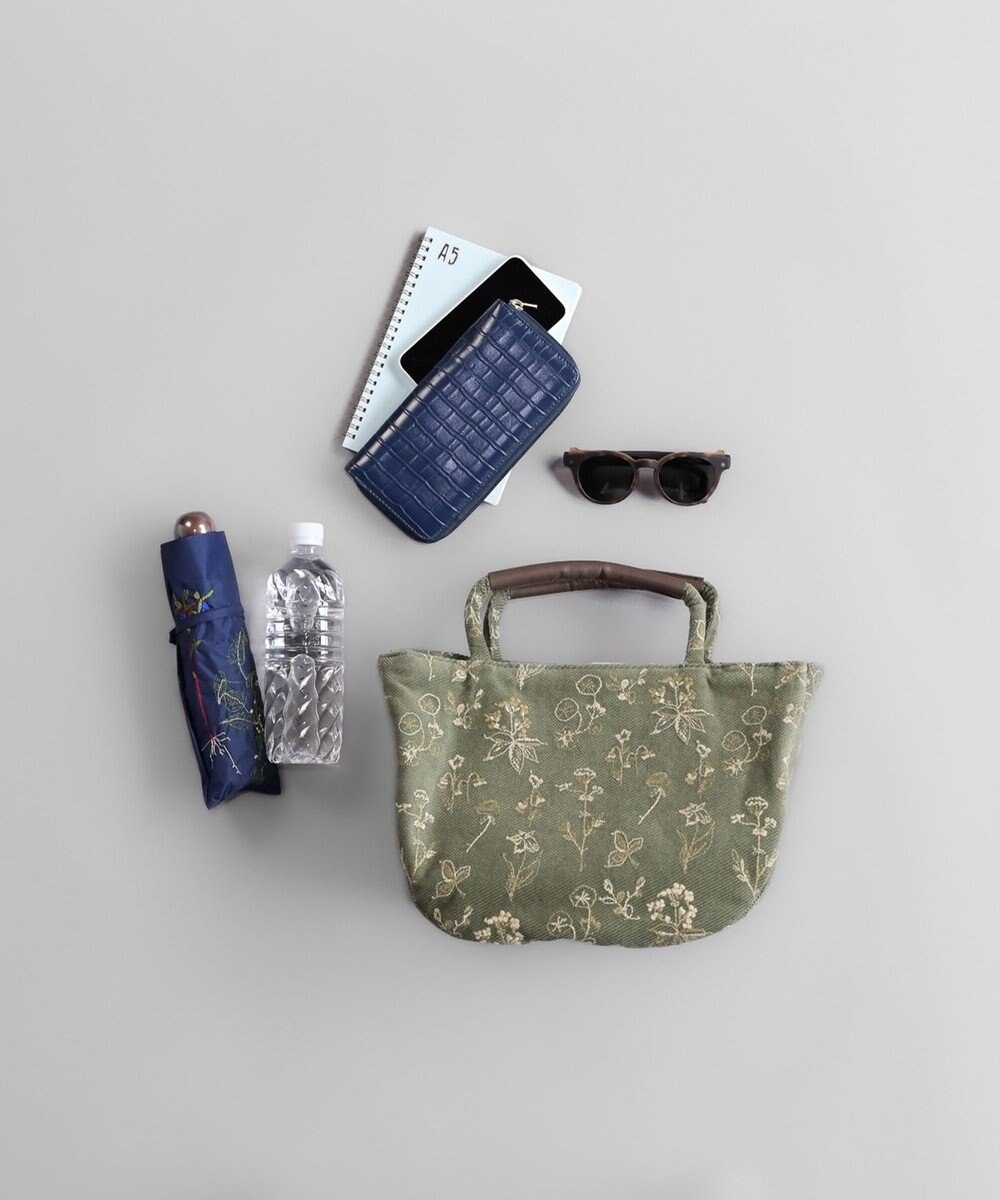 AND WOOL 花刺繍の半円バッグ 