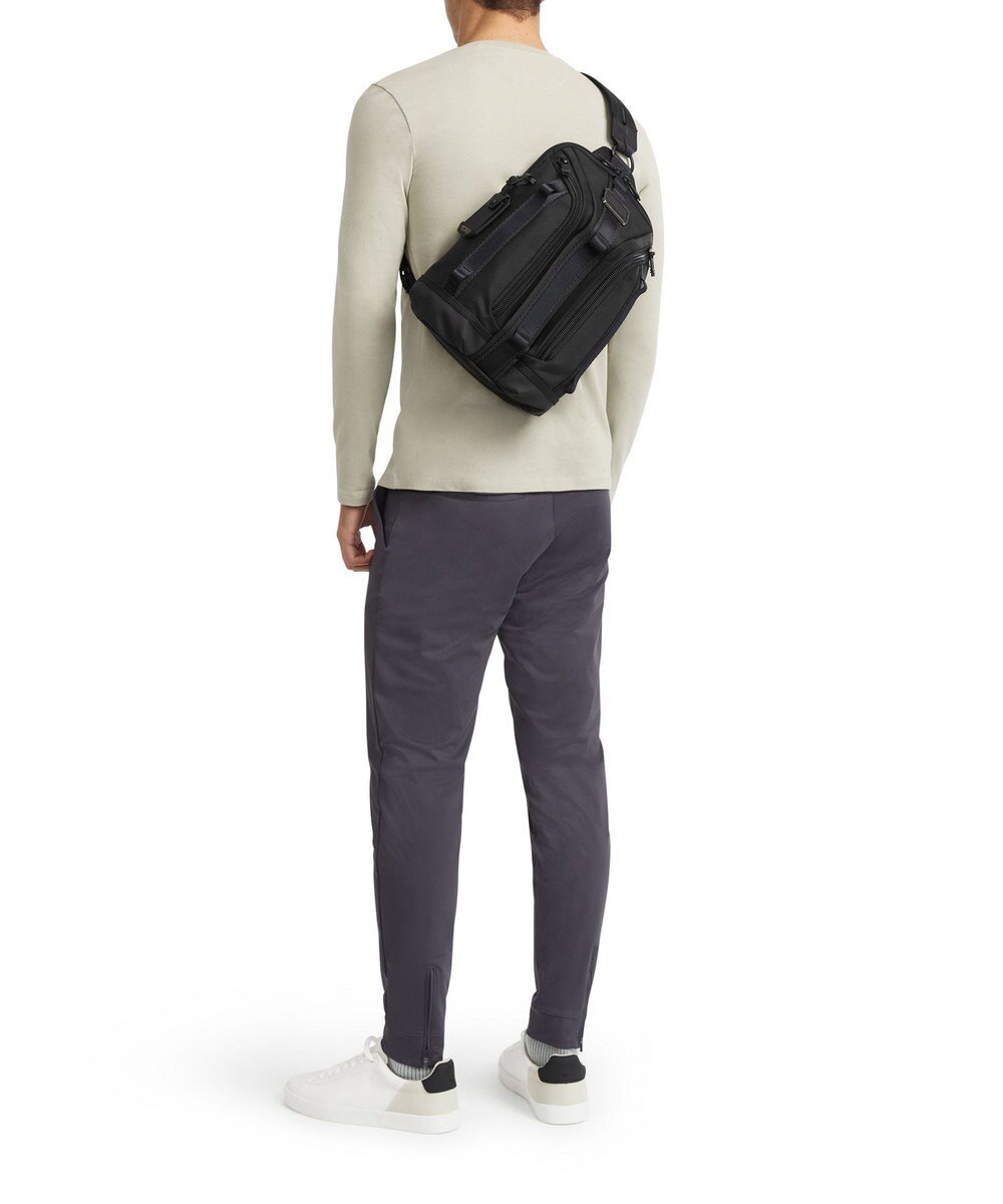 TUMI ALPHA BRAVO 「ナイト」スリング 