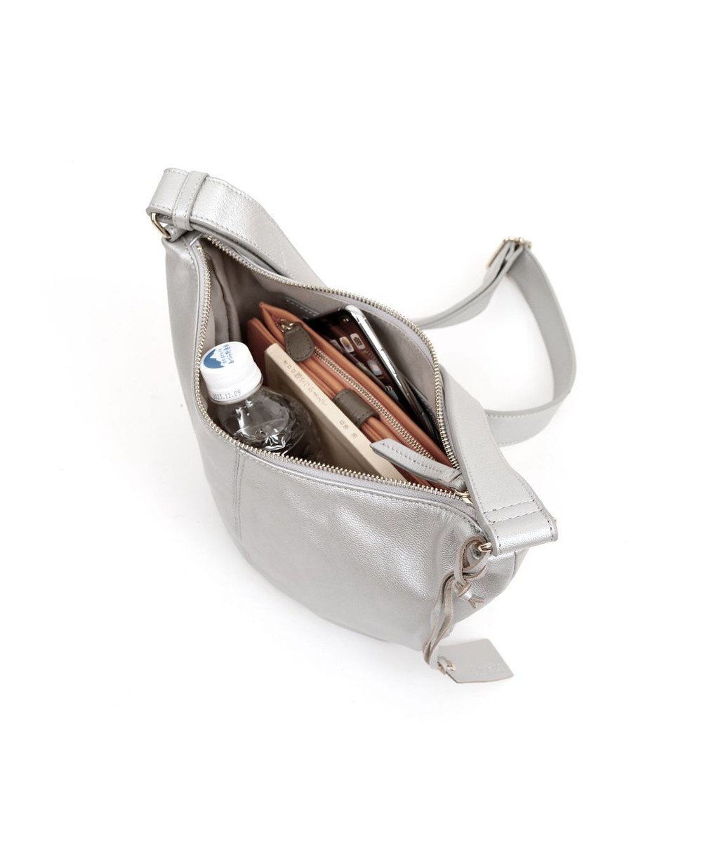 UNBILLION アトランタ ATLANTA / やぎ革軽量ハーフムーンショルダー 