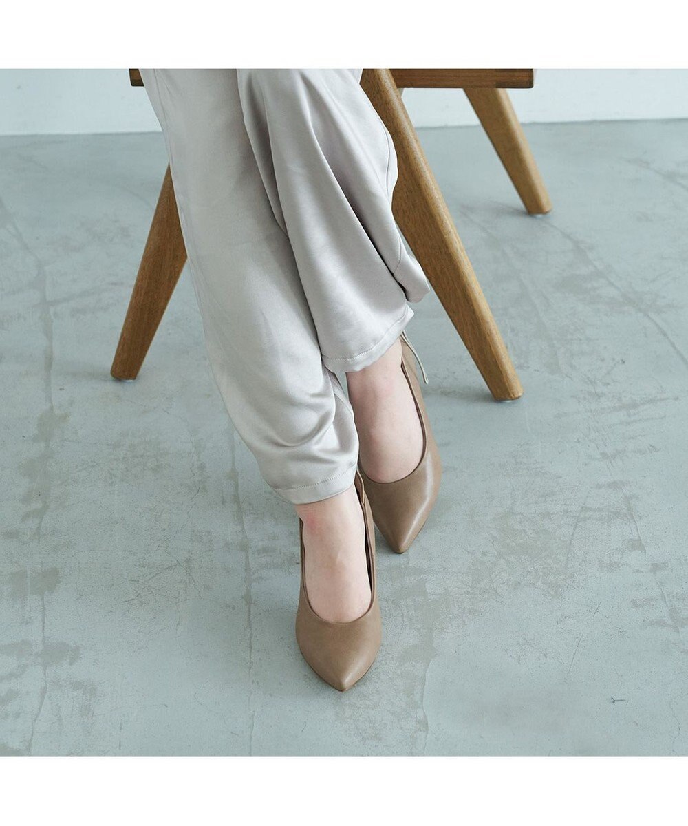 MODE ET JACOMO <carino>【レイン対応】ポインテッドトゥ パッド付きヒールパンプス 