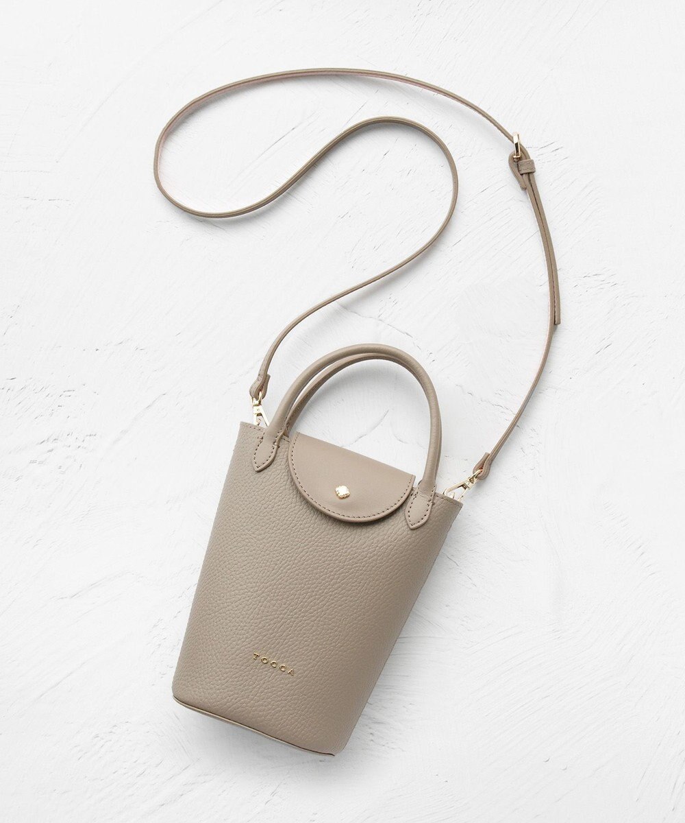 TOCCA 【八木アリサさん着用】PETAL SILHOUETTE LEATHER POCHETTE ポシェット 