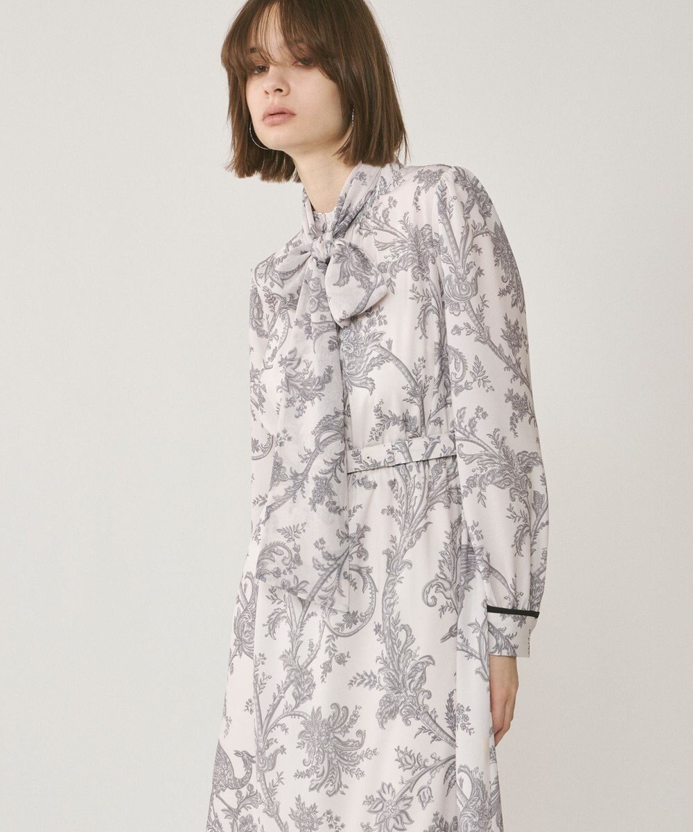 GRACE CONTINENTAL サラサプリントリボン付ワンピース 