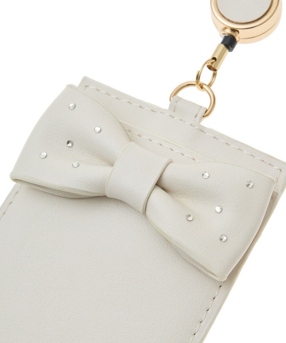 Maison de FLEUR クリアストーンリボンリールパスケース 