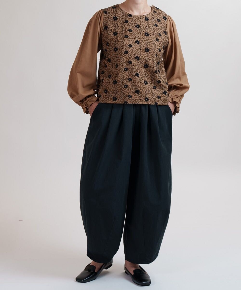 muuc 【手刺繍のような刺繍が美しい】ハイドランジア ブラウス 