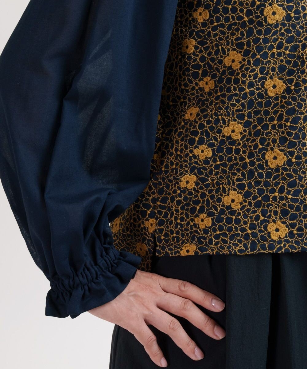 muuc 【手刺繍のような刺繍が美しい】ハイドランジア ブラウス 