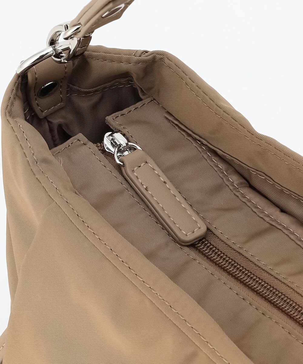 LA BAGAGERIE 多収納ナイロン2WAYショルダー 