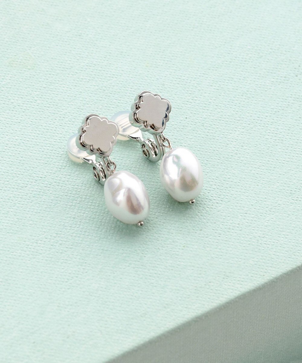 TOCCA SWING PEARL CLOVER EARRINGS イヤリング 