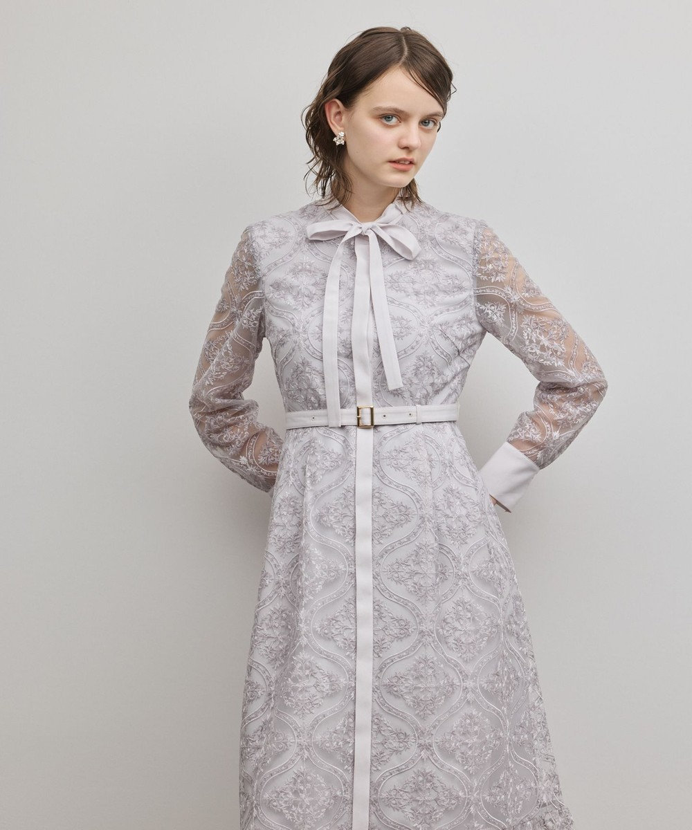 GRACE CONTINENTAL オーナメント刺繍フレアワンピース 