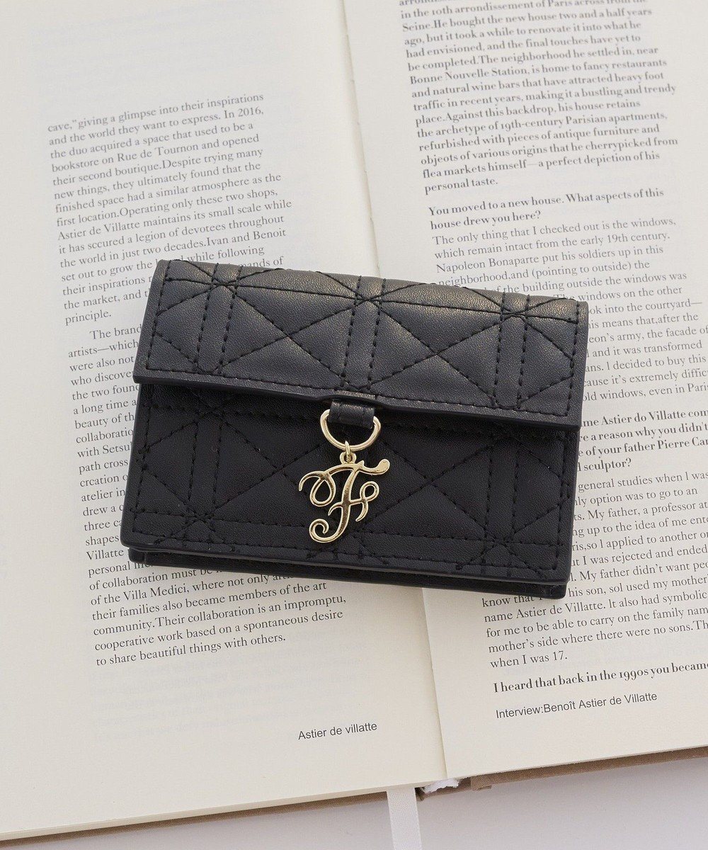 Maison de FLEUR キルティングカードケース 