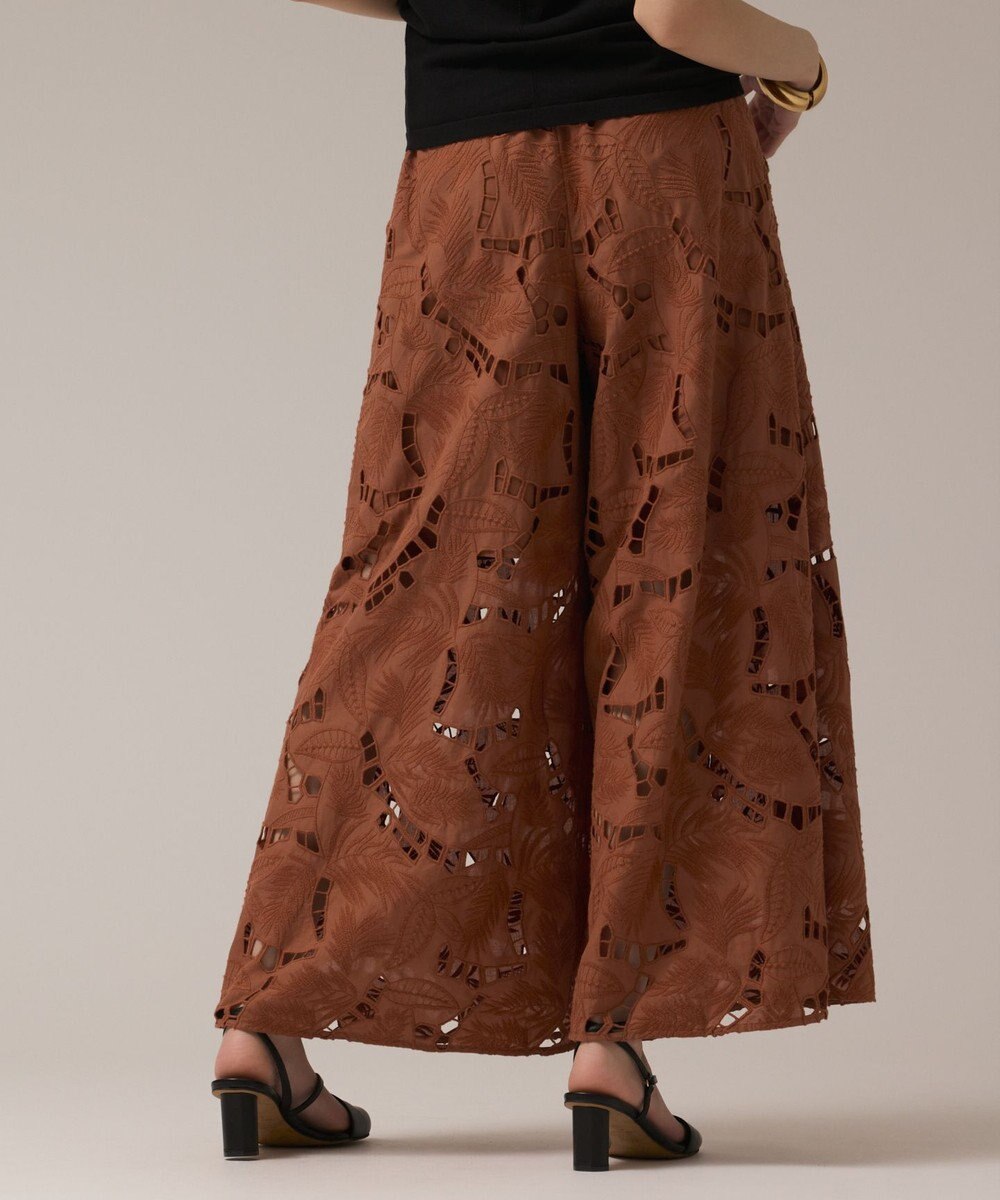 GRACE CONTINENTAL カットワークバギーパンツ 