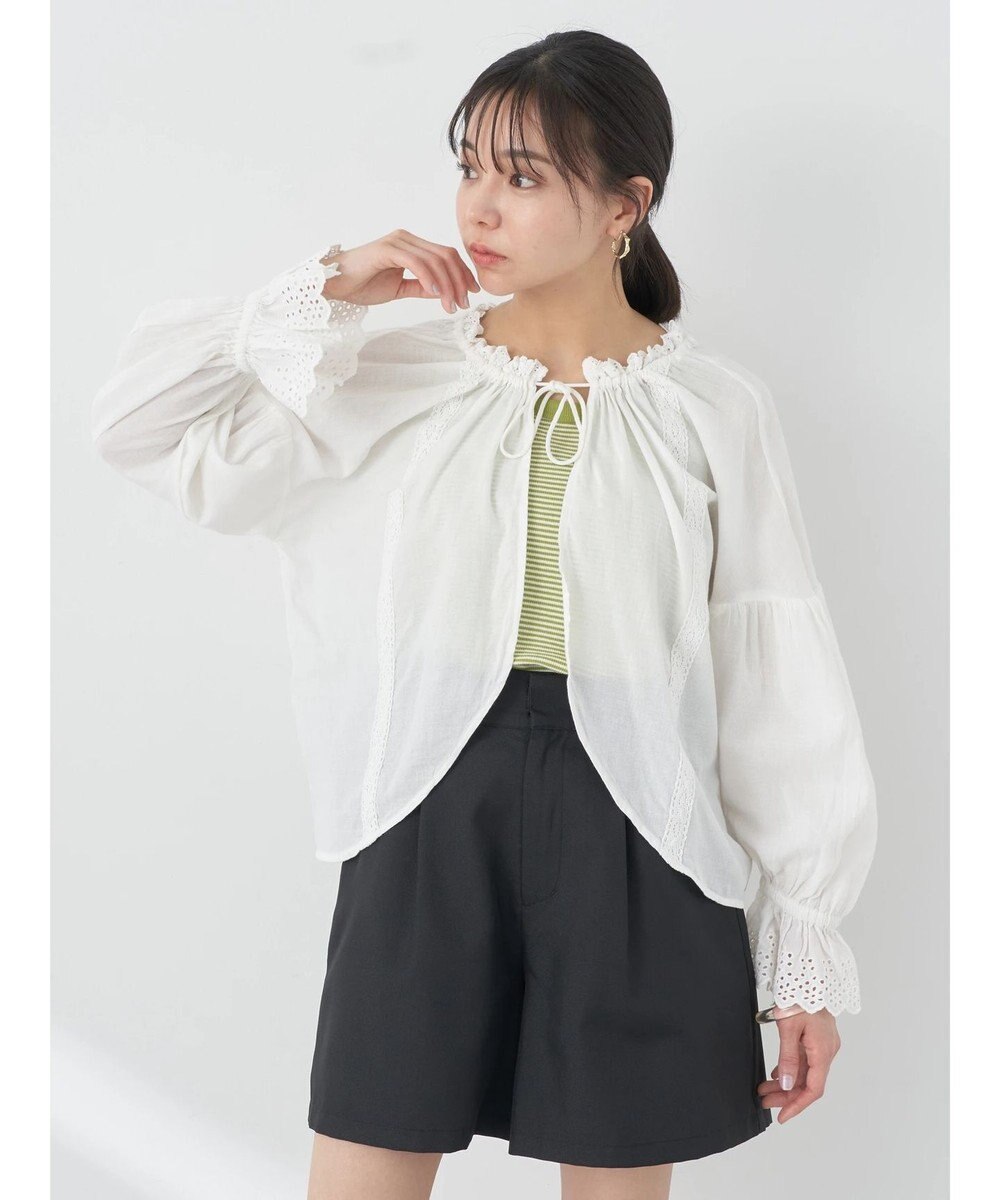 earth music&ecology ギャザーショートブラウス Off White