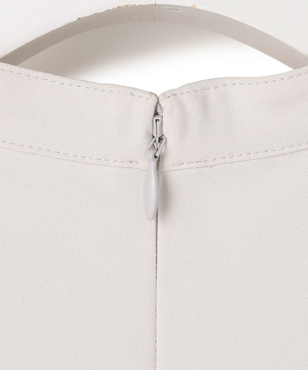 ICB L ストレッチジョーゼット ラッフルディテールブラウス 