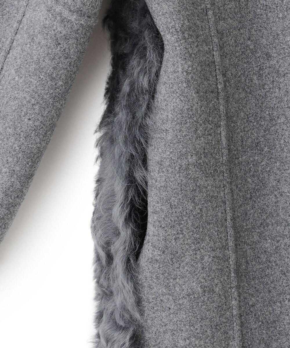 BEIGE， DANDEL / ミドル丈ムートンコート 