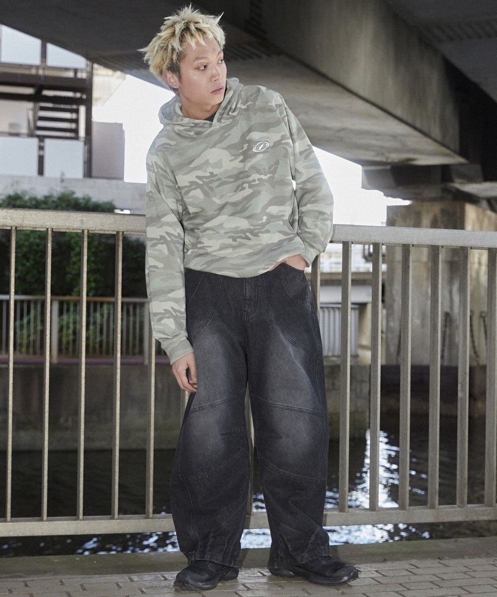 WEGO 【ユニセックス着用ITEM】パターンメタルワンポイントプルパーカー 