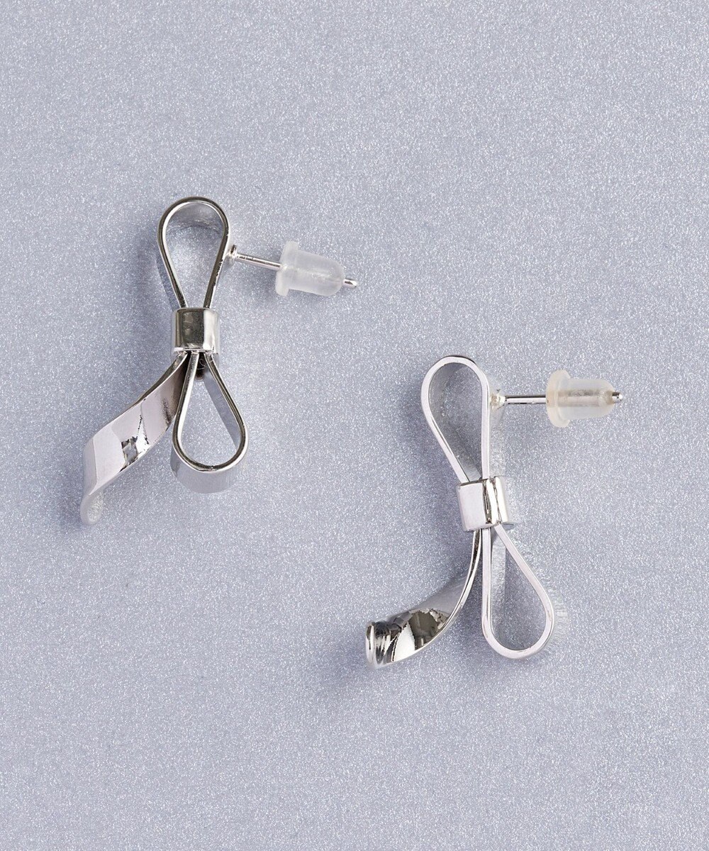 Phoebe ニュアンスリボンピアス　シルバー 