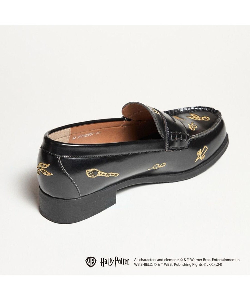 ing <ing>【ハリー・ポッターコラボレーション】刺繍モチーフローファー 