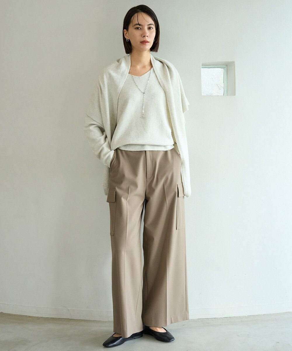 UNFILO 【WEB/一部店舗限定】ふわふわニット 三角ストール 