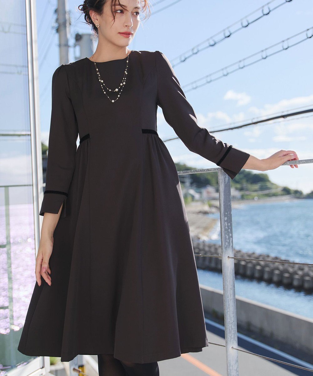 Tiaclasse 【安田美沙子さん着用・新色追加・洗える】ベロアラインフレアワンピース 