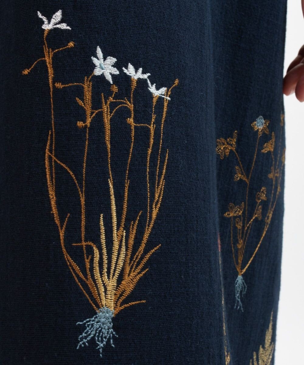 muuc ボタニカル刺繍のワンピースドレス 