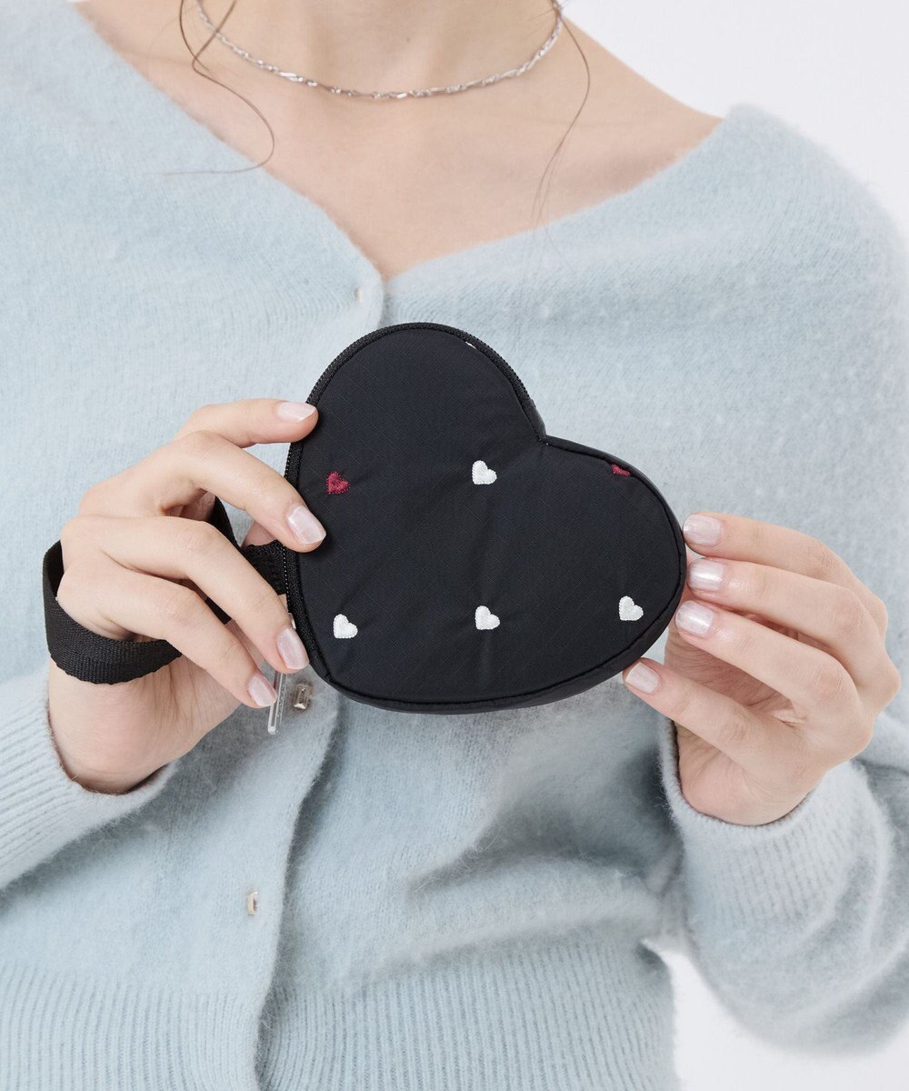 LeSportsac HEART WRISTLET/レッド/ホワイトハートEMB 