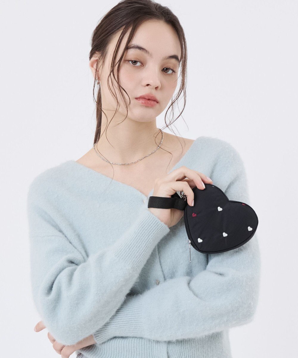 LeSportsac HEART WRISTLET/レッド/ホワイトハートEMB 
