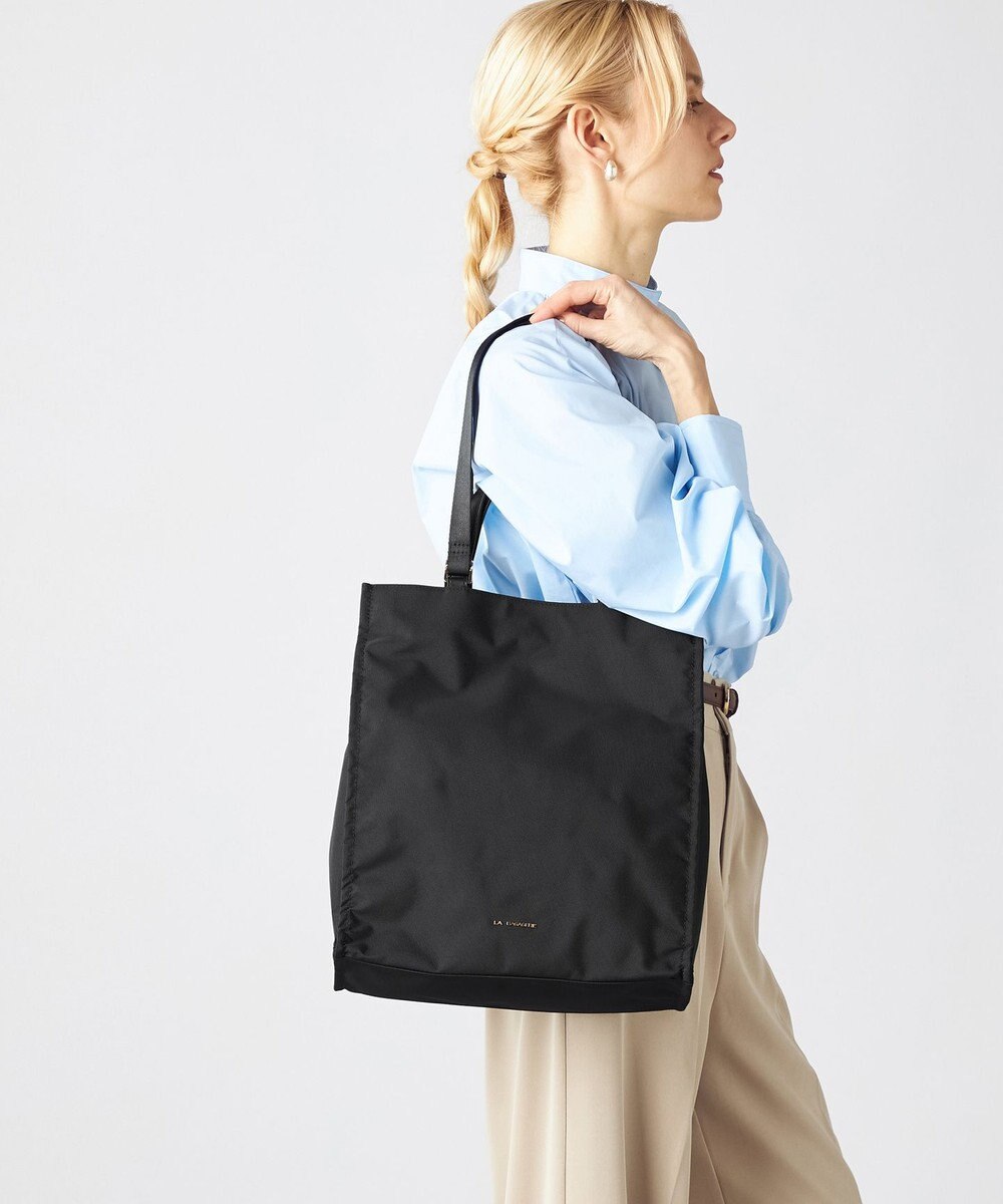 LA BAGAGERIE 縦長スクエアトート 