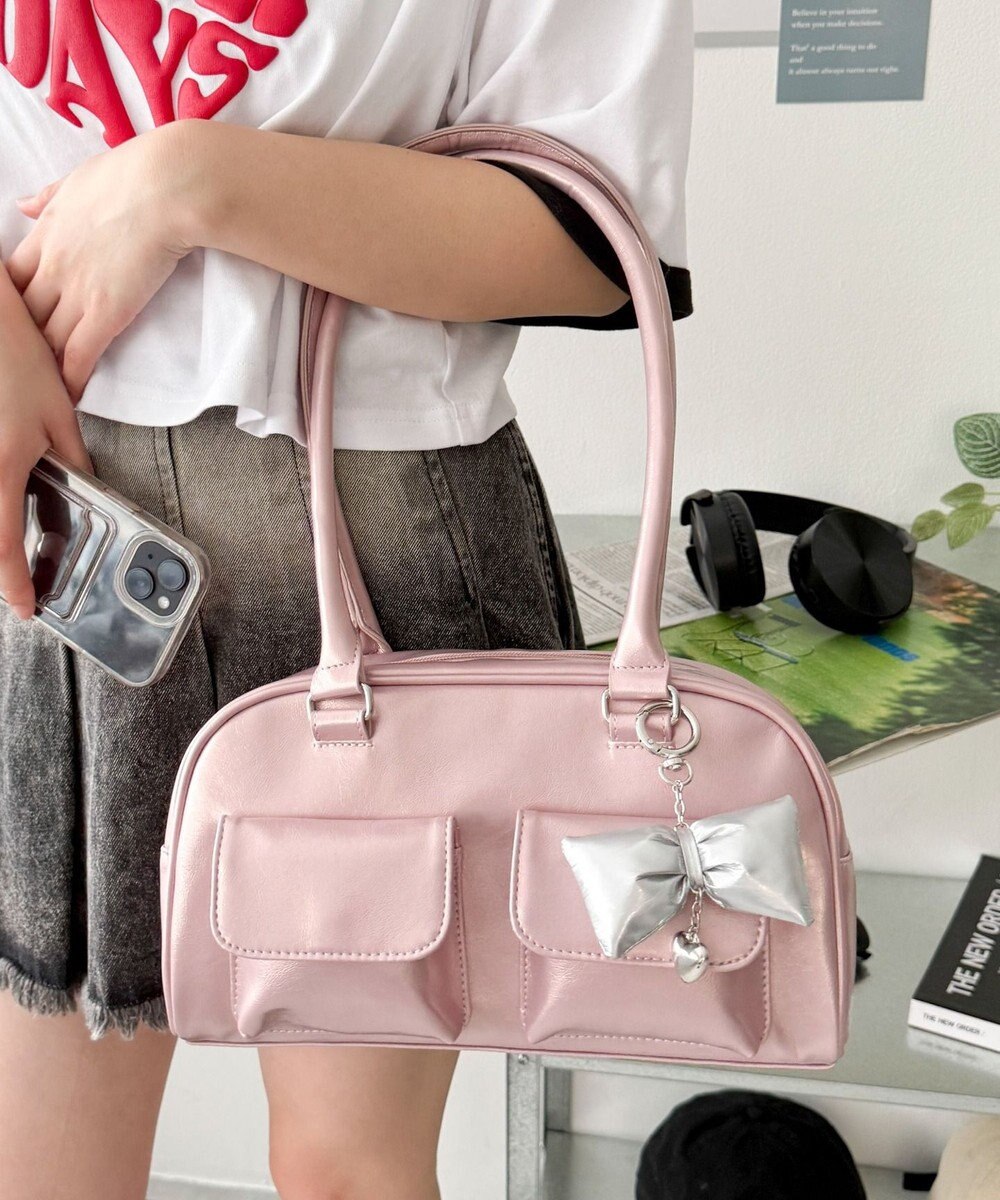 WEGO チャーム付きボストンバッグ 