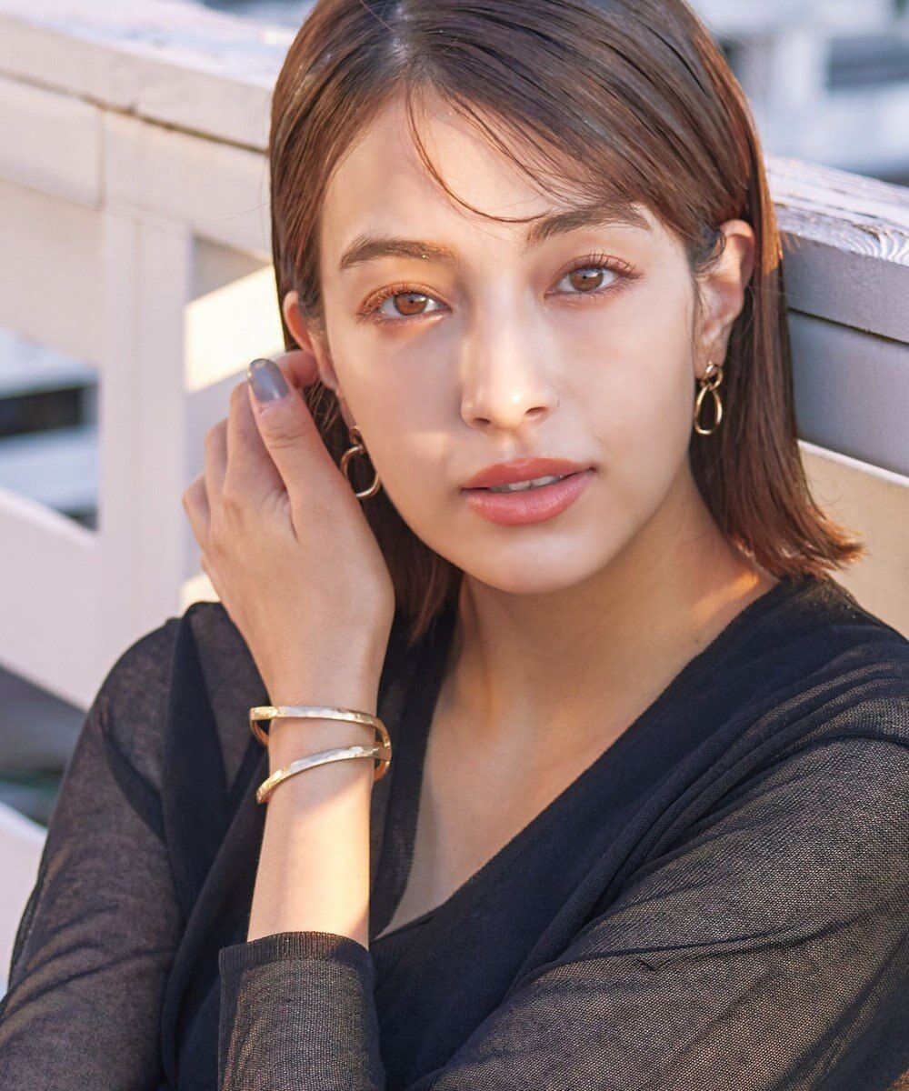 Tiaclasse ダブルリングピアス 