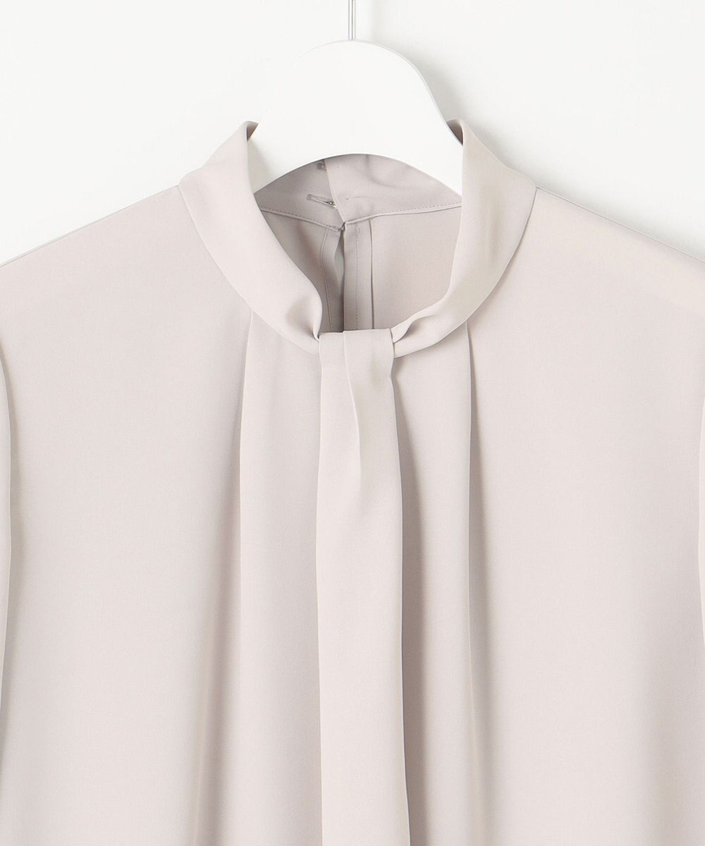 自由区 【洗える】ライトサテン ブラウス 