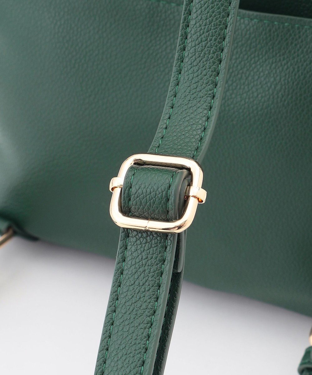 LA BAGAGERIE フロント金具デイリーリュック 