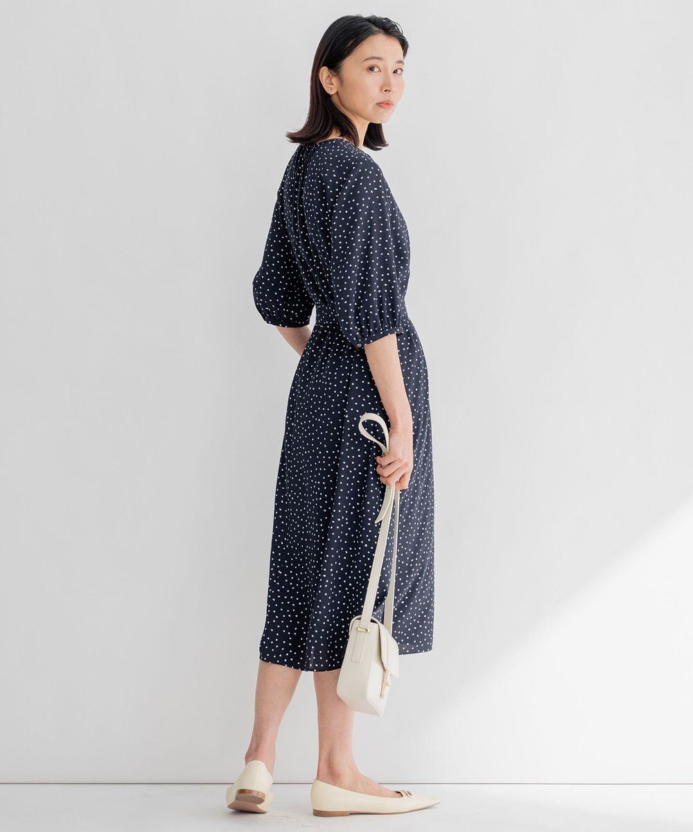 23区 【洗える】バックサテンアムンゼン ドットプリント ワンピース 