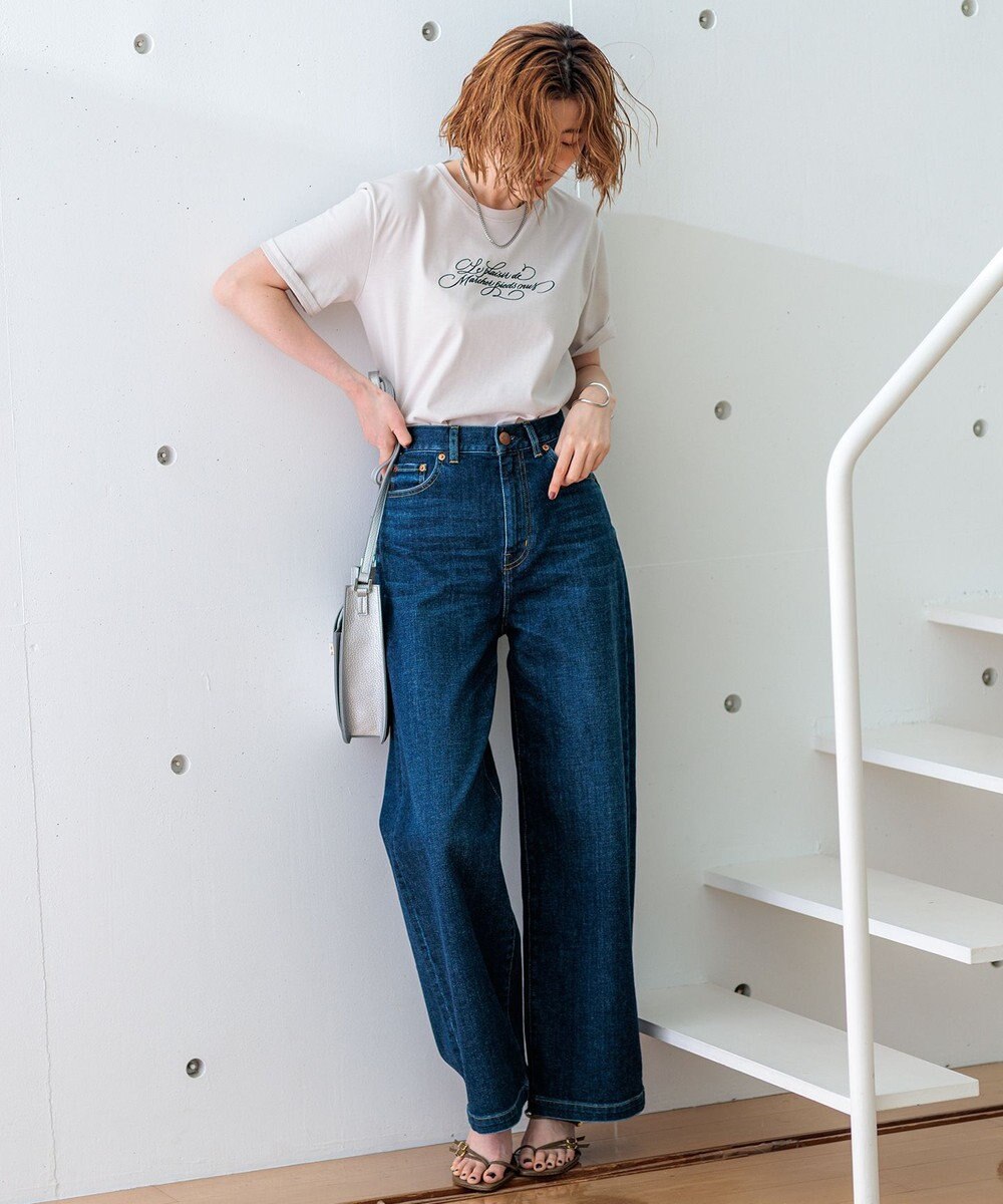 23区 【井波麻里衣さんコラボ】カリグラフィー 刺繍 Tシャツ 